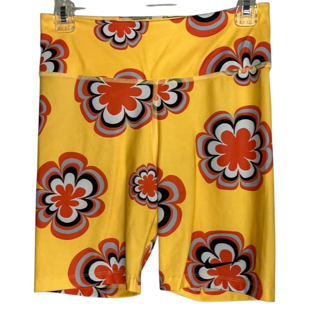 Nike Women's M Recreation Club 7" Tight Fit Shorts Floral Retro 70s Style Sporty